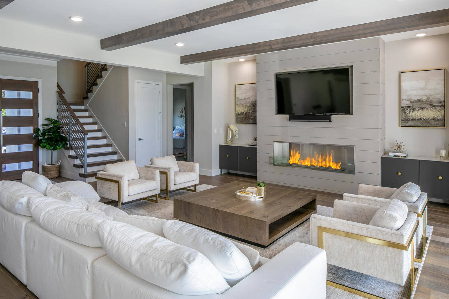 modern-living-room-debra-ackerbloom-interiors-llc-img~c971036c0bdc4f53_14-9822-1-a92e8d5 – Copy